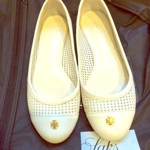 Ballet flats